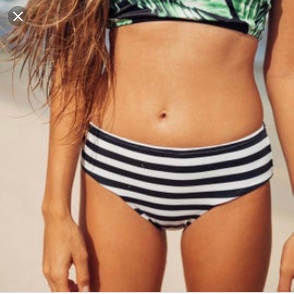 Albion Fit Stripe stripe swim bottoms